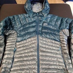Womens REI magma 850 down jacket 1.0